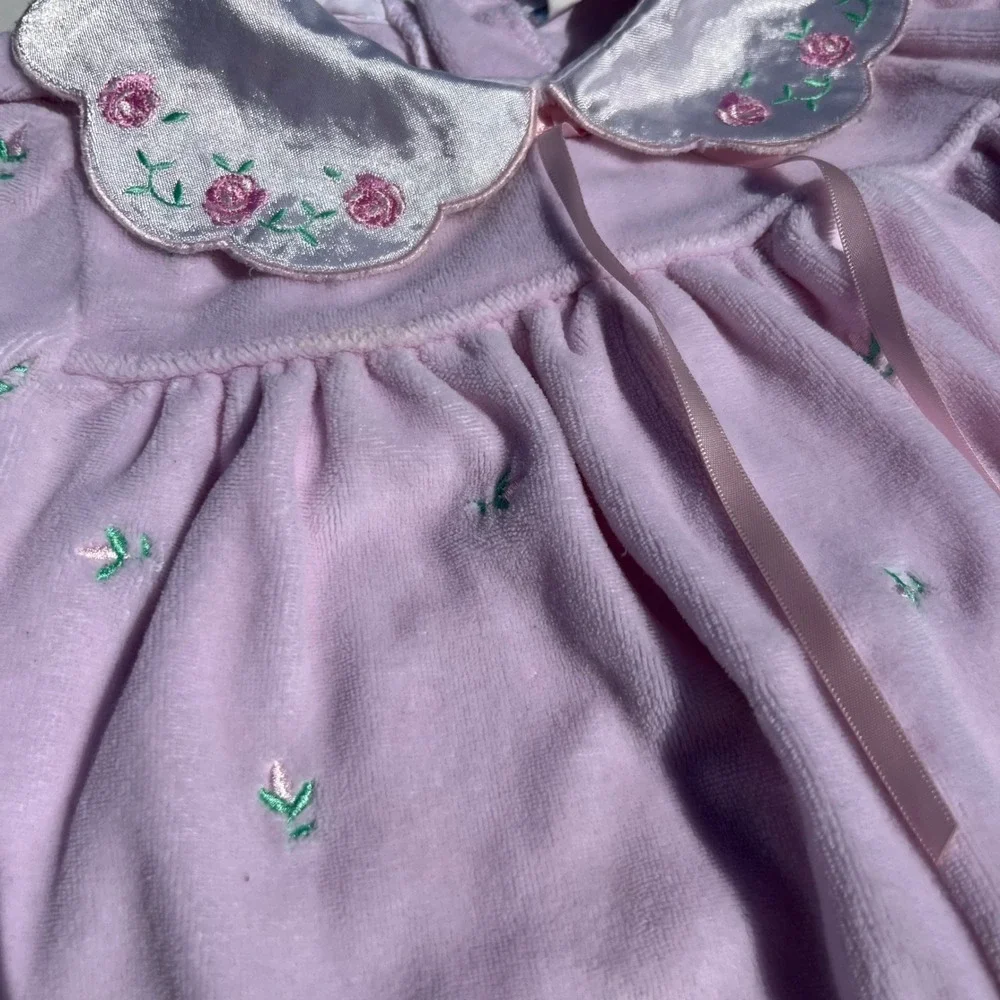 Vintage Embroidered Lavender Velour Floral Embroidered Baby Romper 6-9 Pink - Picture 2 of 6